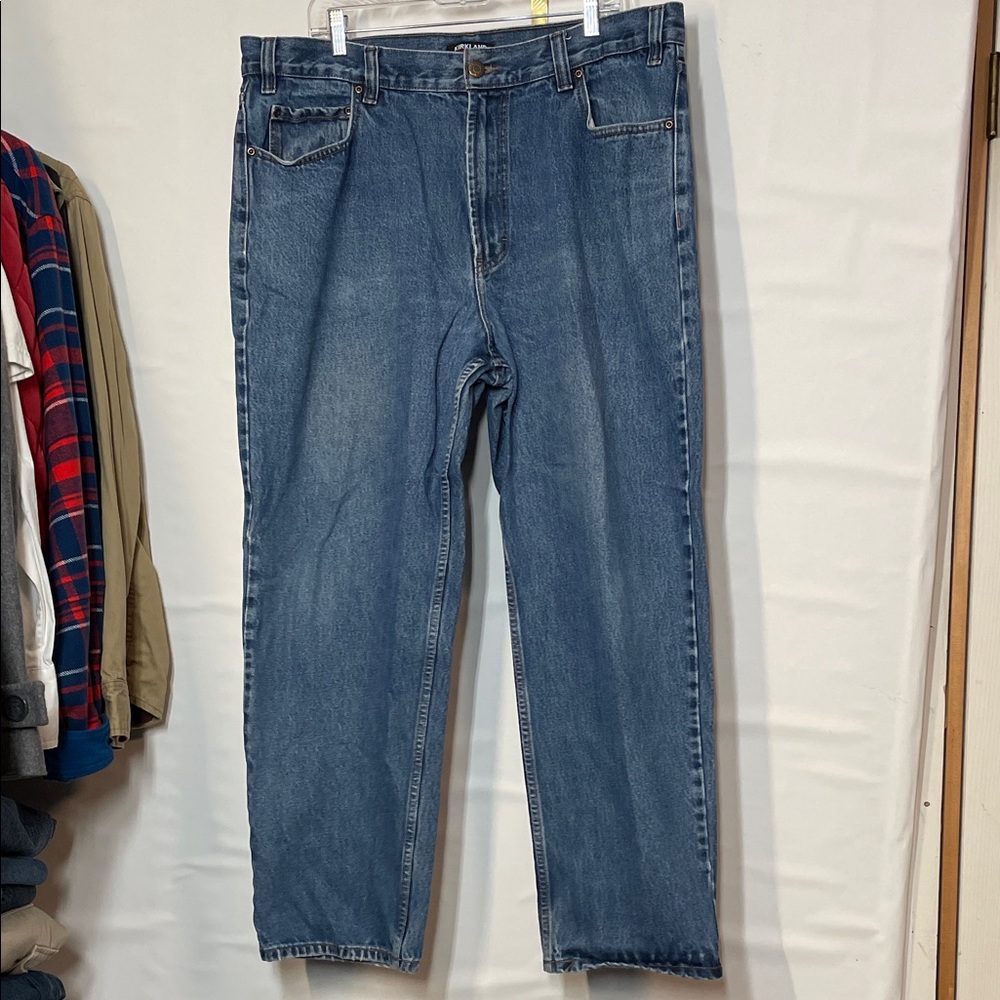 Kirkland Signature Relaxed Fit Blue Jeans